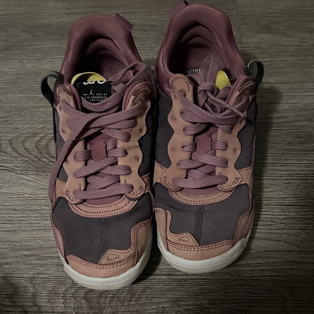 Women's jordan air Sneakers in Purple